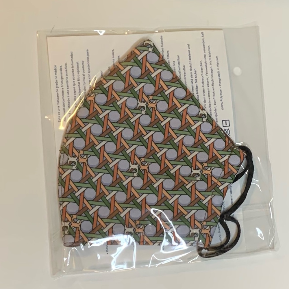 😷 Tory Burch Mask T Logo